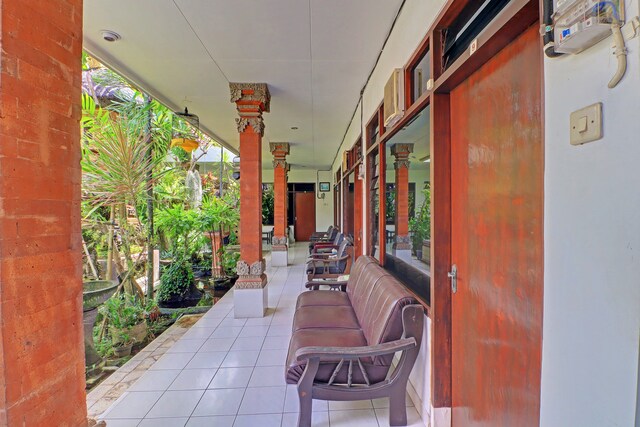 OYO 91971 Hotel Puri Sokasati