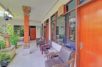 OYO 91971 Hotel Puri Sokasati