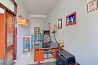 OYO 91971 Hotel Puri Sokasati