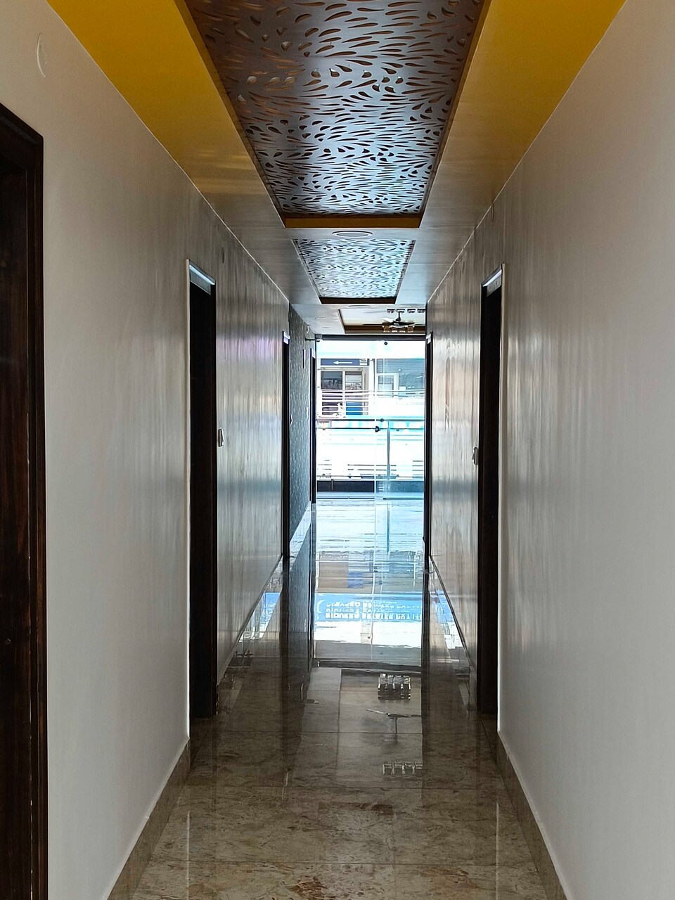 OYO Hotel Vasudha Inn, Hoskote Bangalore, Bangalore