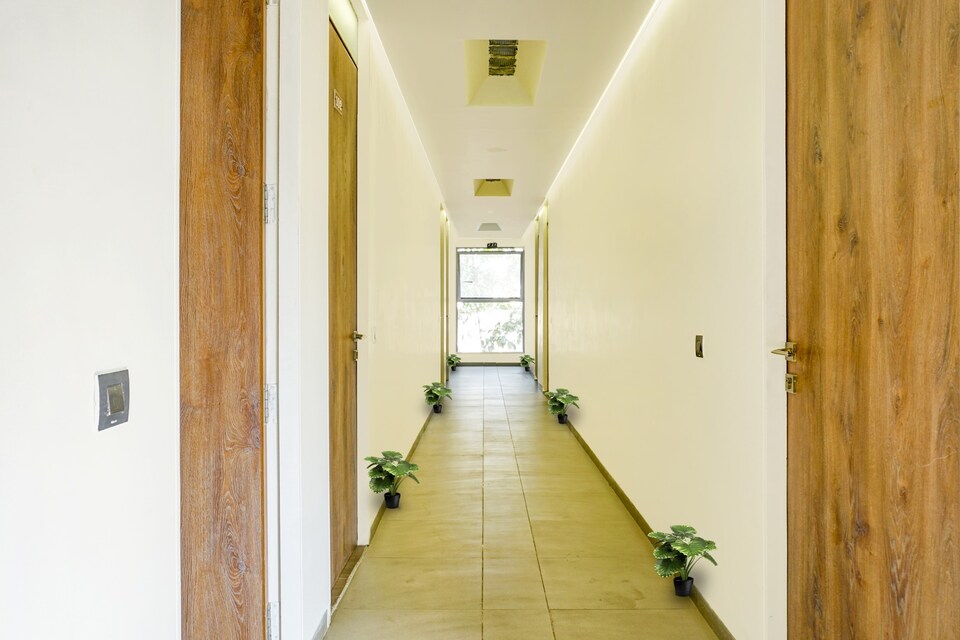 Collection O Hotel Brown Inn, Talegaon, Pune