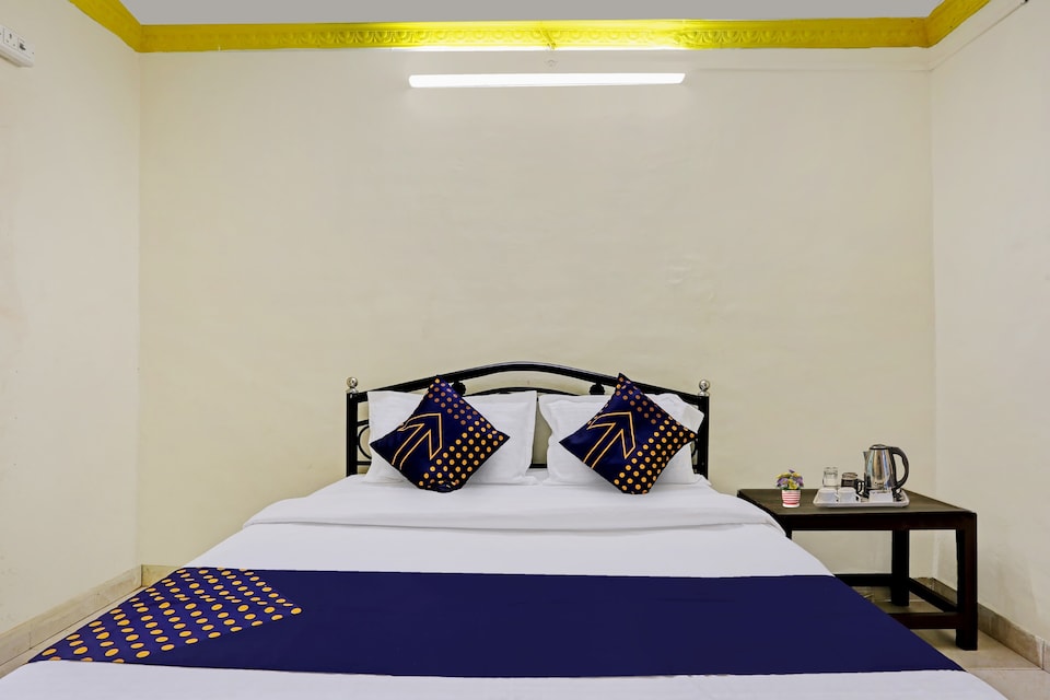 SPOT ON 804665 Sai Krupa Lodging, Mumbai- Kalyan-Bhiwandi- Badalapur, Mumbai