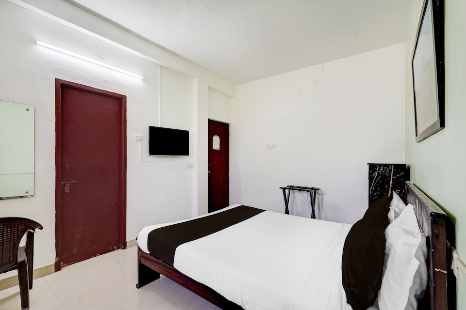 Hotel O Kelambakkam Bus Terminal Formerly Guna Residency, OMR Chennai, Chennai