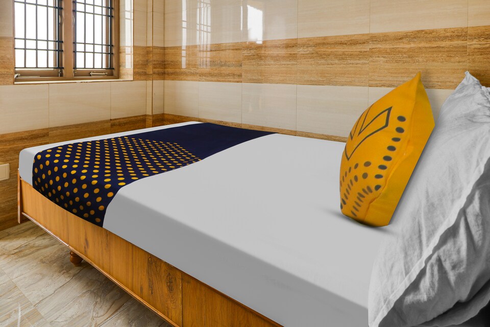 SPOT ON SS Lodge, Nellore Bus Station, Nellore