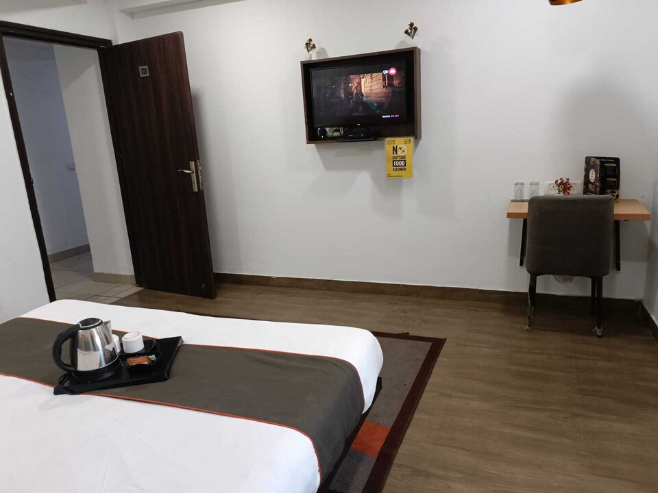 Live on DEL1339, Rajouri Garden Delhi, Delhi