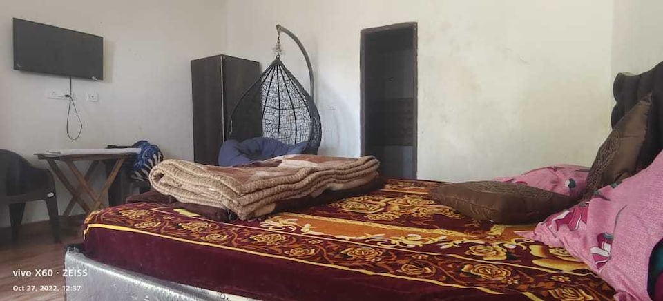 POP 80477K Magic View Guest House, Parwanoo, Parwanoo