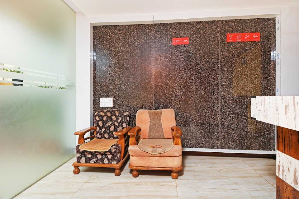 Hotel O Blossom Suites, Hebbal Bangalore, Bangalore