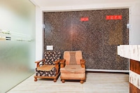 Hotel O Blossom Suites