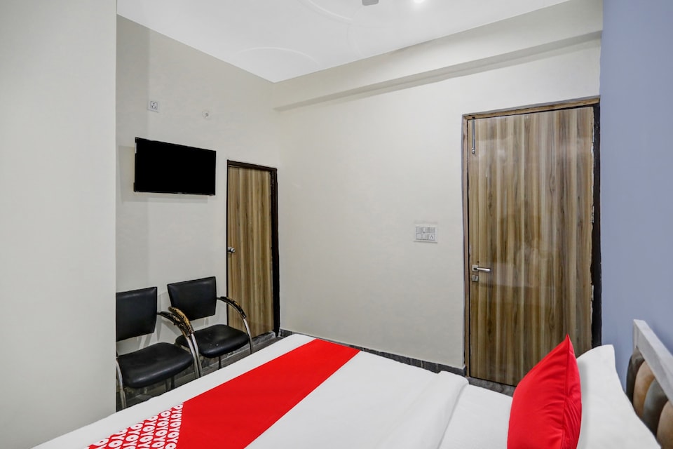 Live on NOD1662, Noida City, Noida