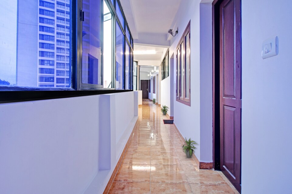 Hotel O Tower 21, ERNAKULAM, Kochi