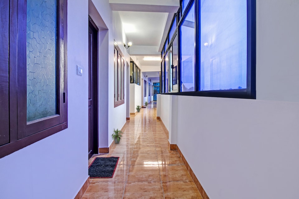 Hotel O Tower 21, ERNAKULAM, Kochi