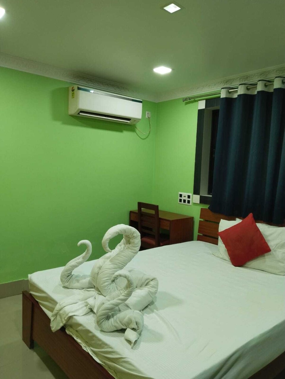 Live on KOL2514, VIP Road Kolkata, Kolkata