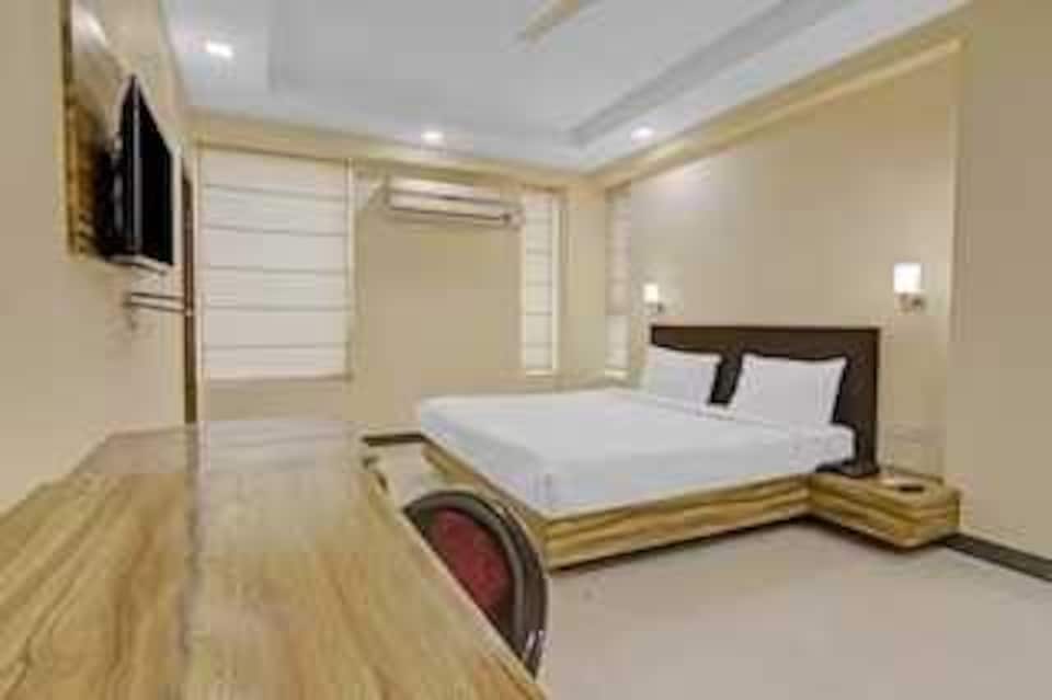 Hotel O Mandeep Residency, HUDA CENTRE 1, Gurgaon