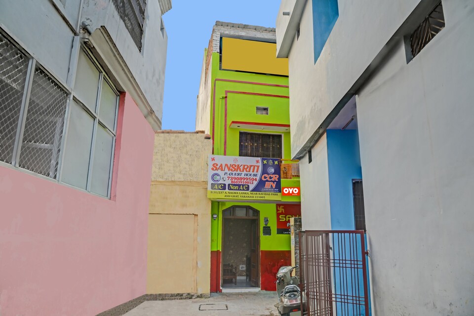 OYO Flagship Sanskriti P guest House, Lanka, Varanasi
