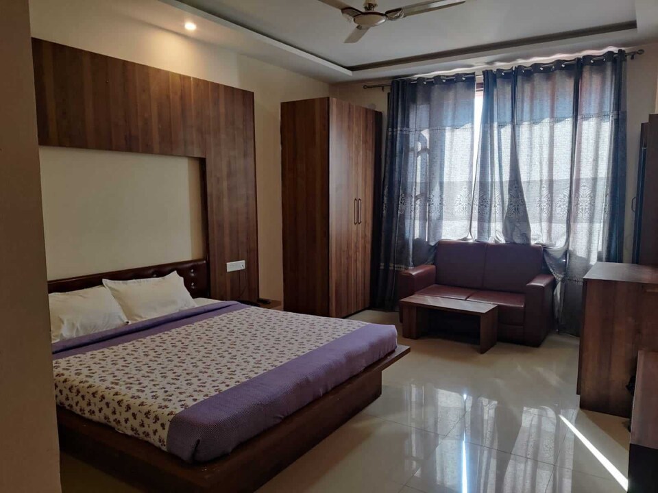 POP 80490H Hotel Table & Talk, Katra, Katra