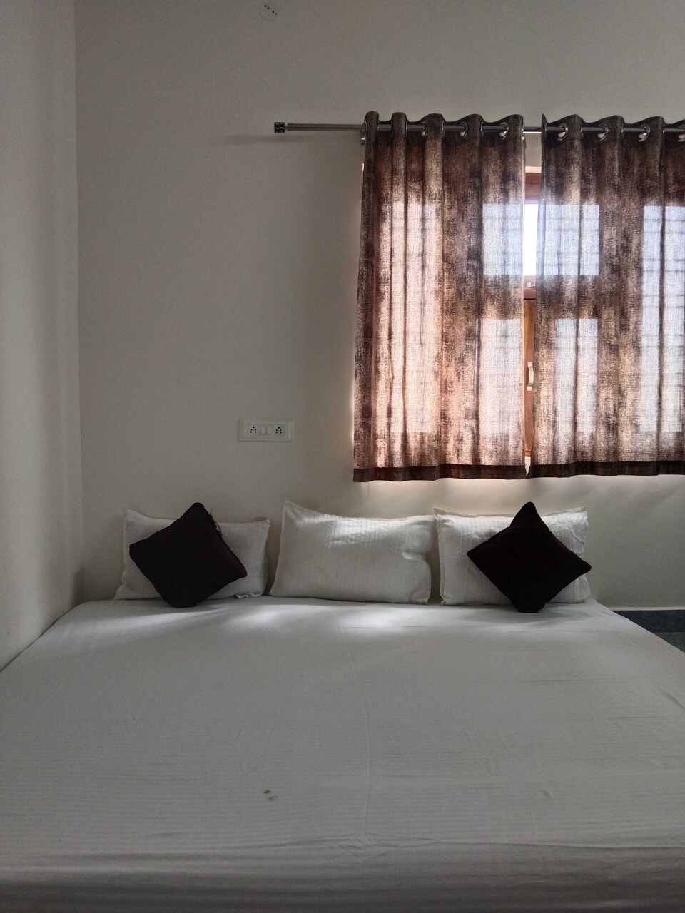 Hotel O Nidhivanh, Orchha, Orchha