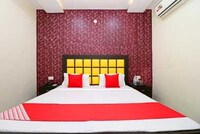 OYO Flagship 804918 Hotel Chawla's 7 Star Inn