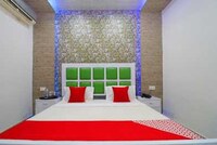 OYO Flagship 804918 Hotel Chawla's 7 Star Inn