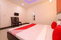 OYO Flagship 804918 Hotel Chawla's 7 Star Inn