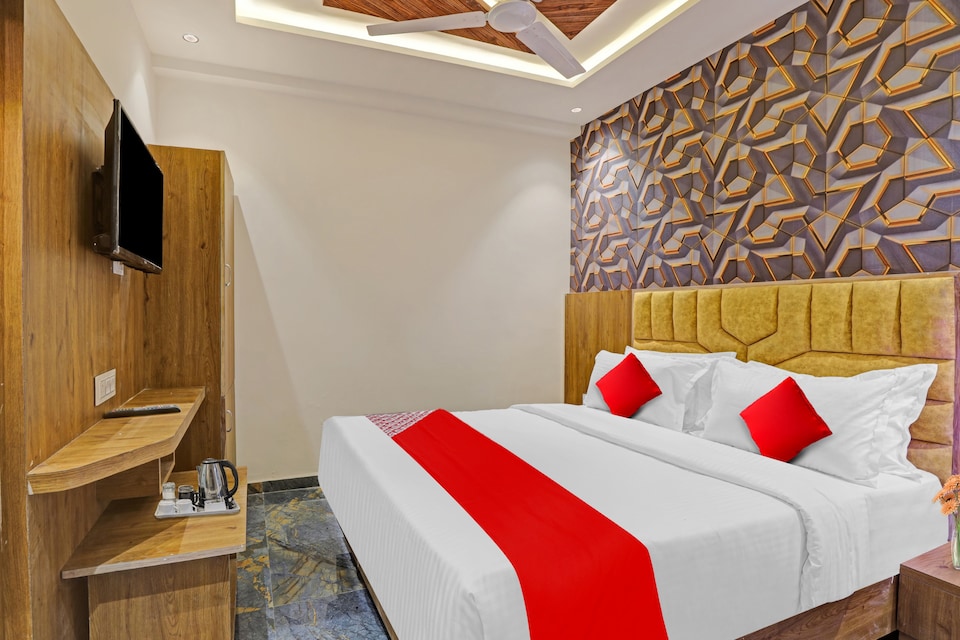 OYO Flagship Hotel Premium Villa, Infocity Gandhinagar, Gandhinagar