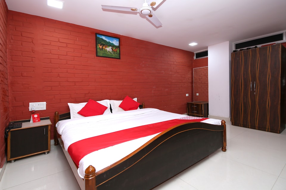 OYO 12498 Hotel Sea Rock, Vijay Nagar - Jabalpur, Jabalpur