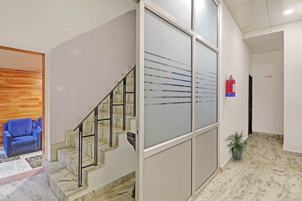 Hotel O RAM BHAWAN, Vikas Nagar Lucknow, Lucknow