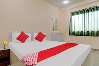 Hotel O Paradise BLU