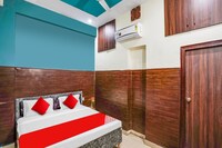 Hotel Aura Residency