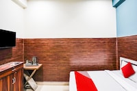 Hotel Aura Residency