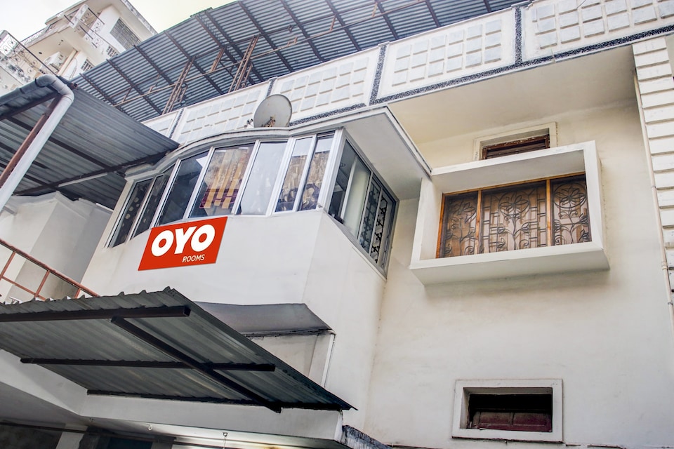 Hotel O Triveni, Gandhi Maidan Patna, Patna