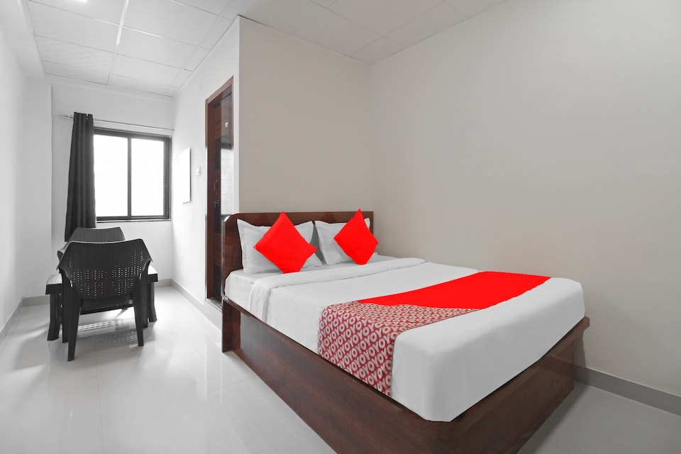 OYO Flagship Sai Inn, Pimpri Pune, Pune