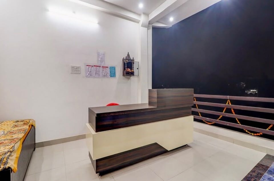 Hotel O Shubhi palace, Alambagh Lucknow, Lucknow