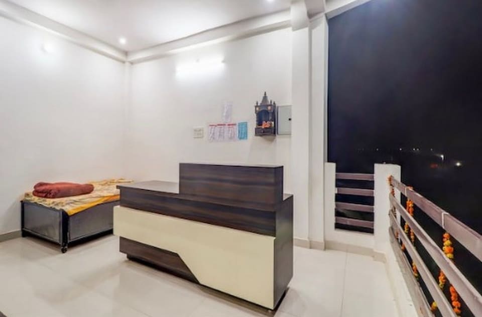 Hotel O Shubhi palace, Alambagh Lucknow, Lucknow