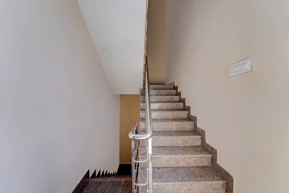 Collection O Jk Residency, Guindy Chennai, Chennai