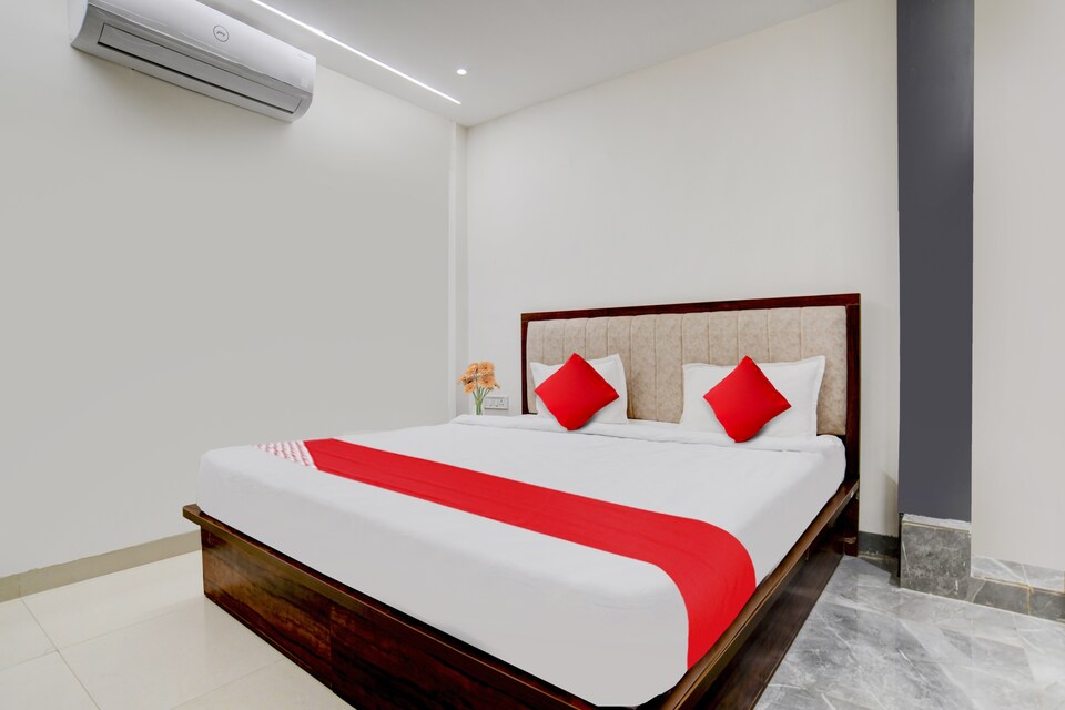 OYO Flagship 805120 Hotel Sunrise Inn, Vijay Nagar Indore, Indore