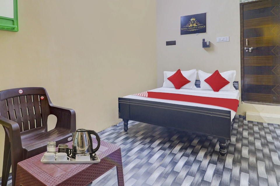 Hotel O Royal Galaxy lodge, Himayatnagar-Kachiguda, Hyderabad