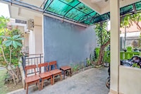 OYO 92017 Sari Agung Hotel