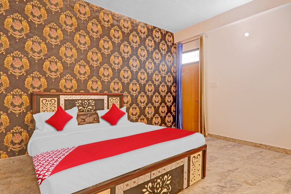 Flagship R D Palace, Mahanagar Lucknow, Lucknow