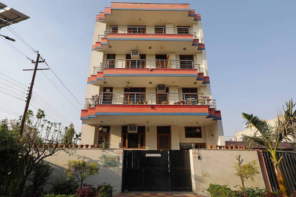 Capital O Prime Park Hotels Near Iskcon Temple Noida, Noida City Metro, Noida