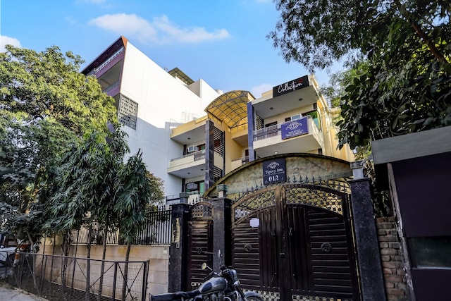 Super Hotel O Uk House Residency