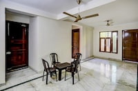 Hotel O Uk House Residency