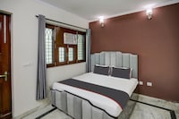 Hotel O Uk House Residency