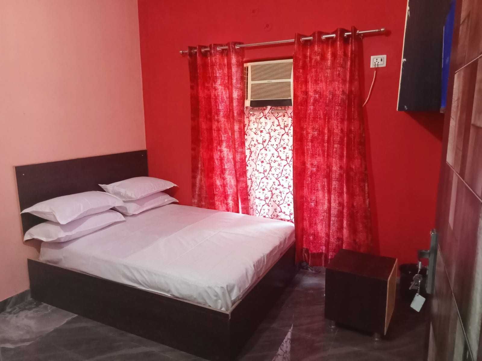 Hotel O POP VS White House POP Meerut Book 627 OYO hotel-o-pop-vs-white-house-pop-meerut-book-627-oyo