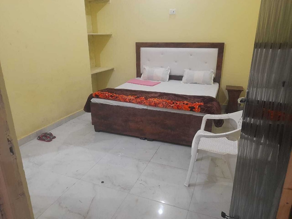 OYO Hotel Signature Inn, Gajarula, Gajarula