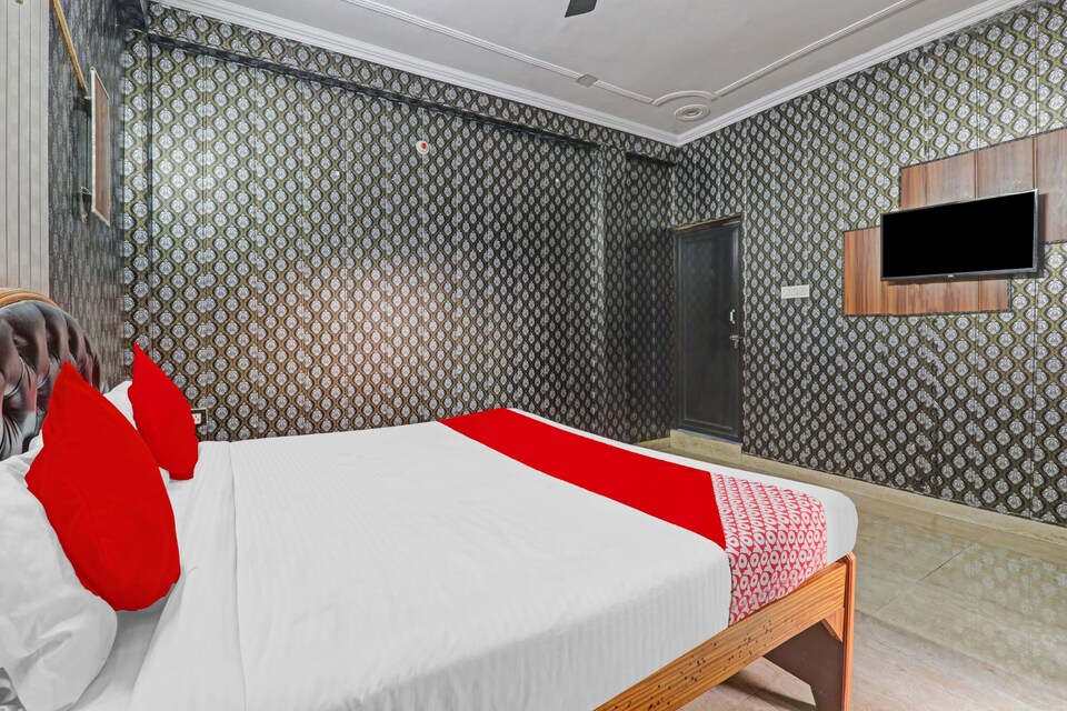 LIVE as LCK2550, Gomti Nagar Lucknow, Lucknow