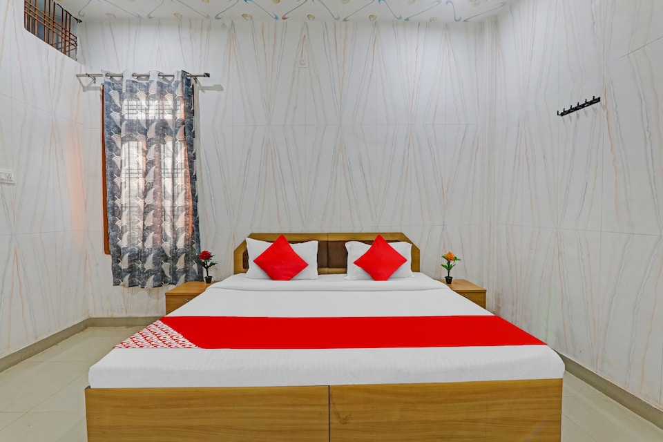 Live on LCK1558, Charbagh Lucknow, Lucknow