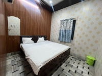 Spot On Elvis Guest House