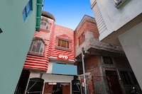 Spot On Elvis Guest House