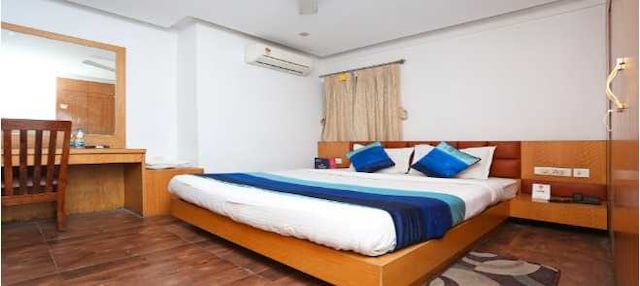 Collection O Avenue Regency Near Kalighat Kali Temple
