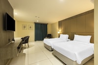 Sunday Hotel Vadodara